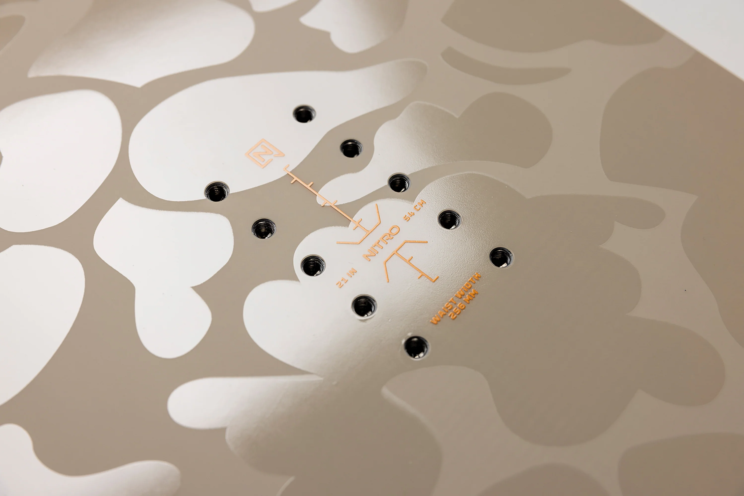 Nitro Banker Snowboard - Image 3