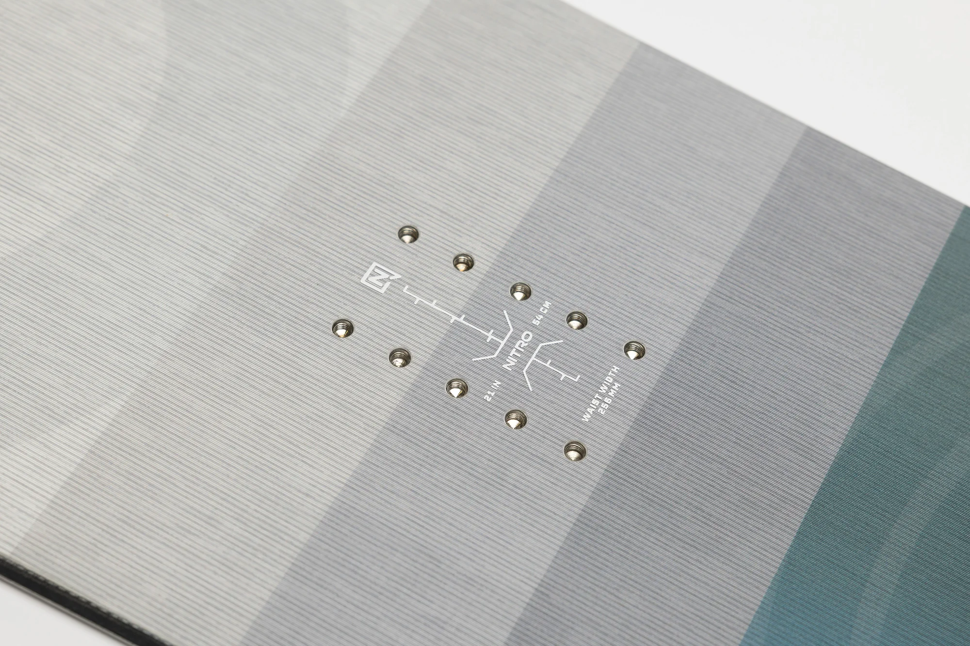 Nitro Cinema Snowboard - Image 4