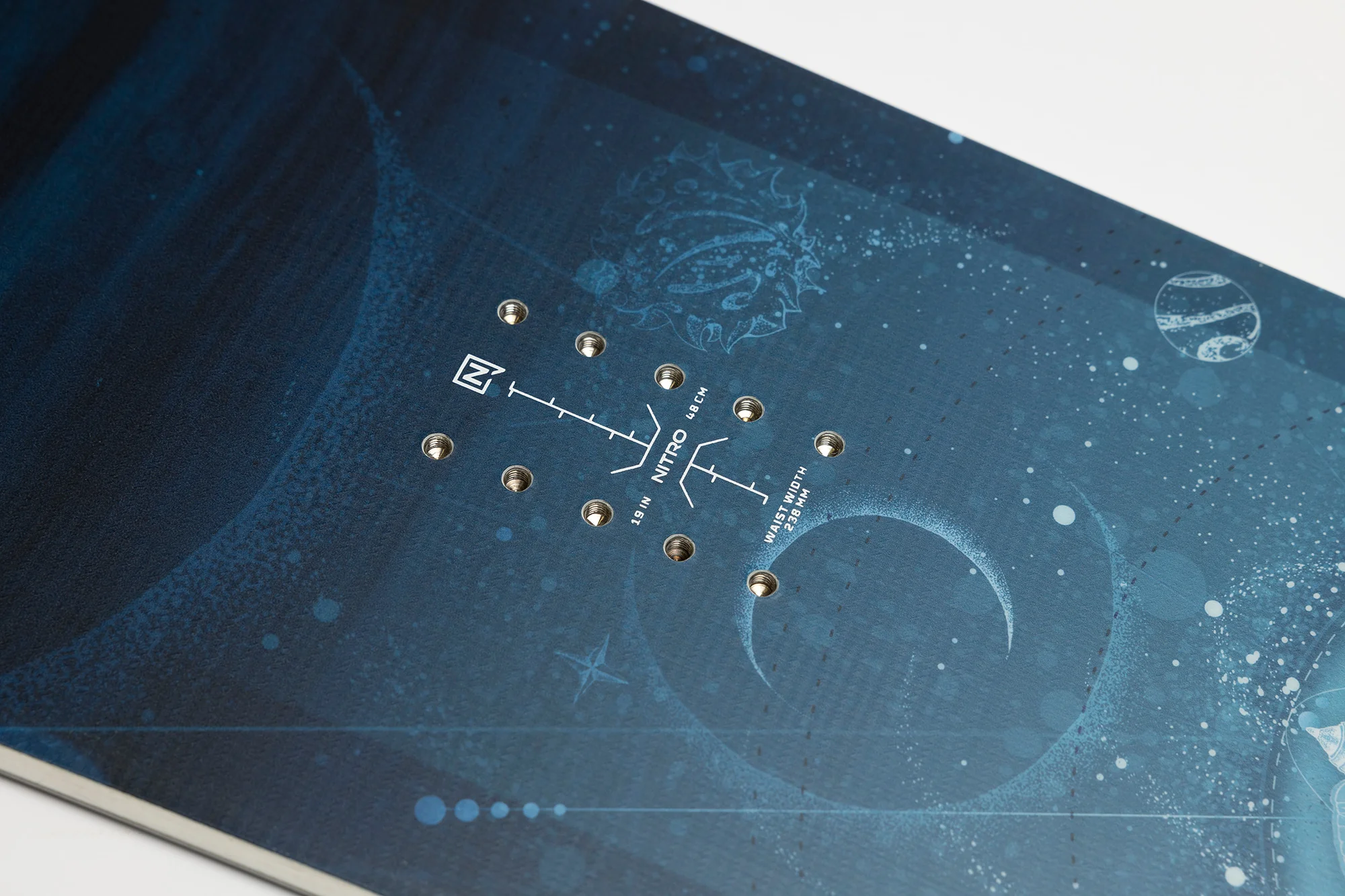 Nitro Mystique Women's Snowboard - Image 4